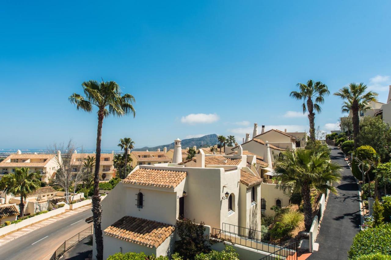 Luxurioese Und Grossraeumige Villa Mit Community Pool, Sicht Auf Das Mittelmeer Sowie Dem Mar Menor, La Manga Club Atamaría Buitenkant foto