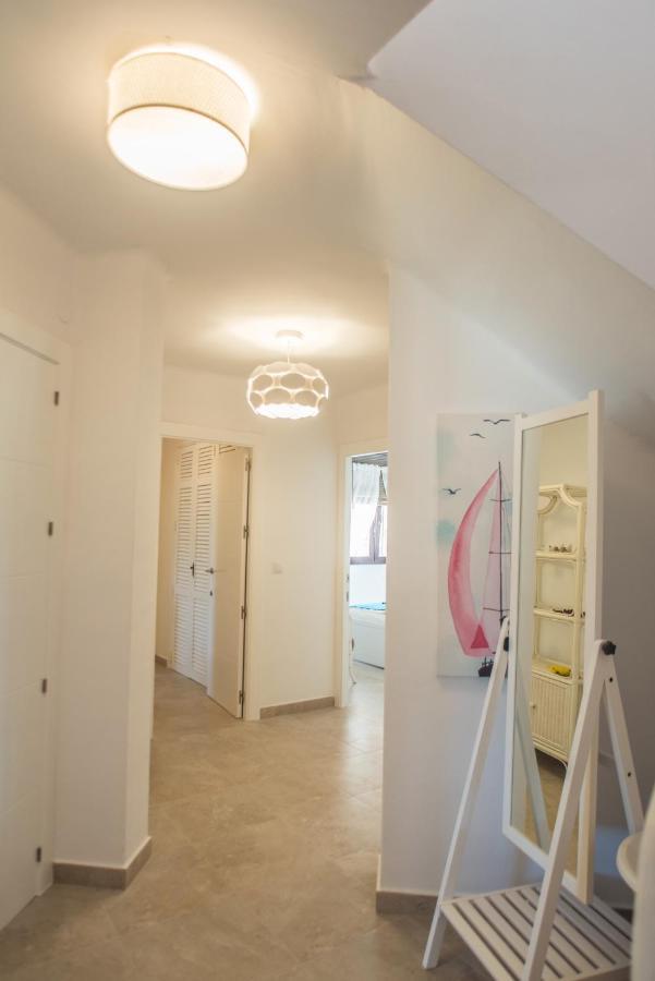 Luxurioese Und Grossraeumige Villa Mit Community Pool, Sicht Auf Das Mittelmeer Sowie Dem Mar Menor, La Manga Club Atamaría Buitenkant foto