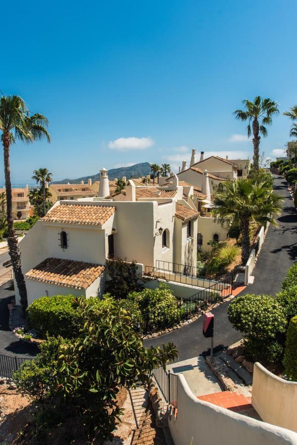 Luxurioese Und Grossraeumige Villa Mit Community Pool, Sicht Auf Das Mittelmeer Sowie Dem Mar Menor, La Manga Club Atamaría Buitenkant foto