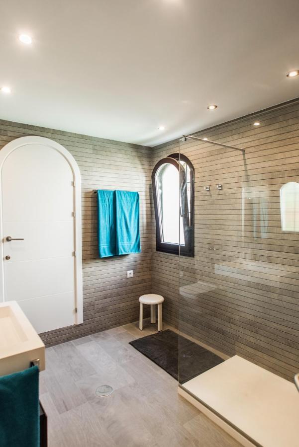 Luxurioese Und Grossraeumige Villa Mit Community Pool, Sicht Auf Das Mittelmeer Sowie Dem Mar Menor, La Manga Club Atamaría Buitenkant foto