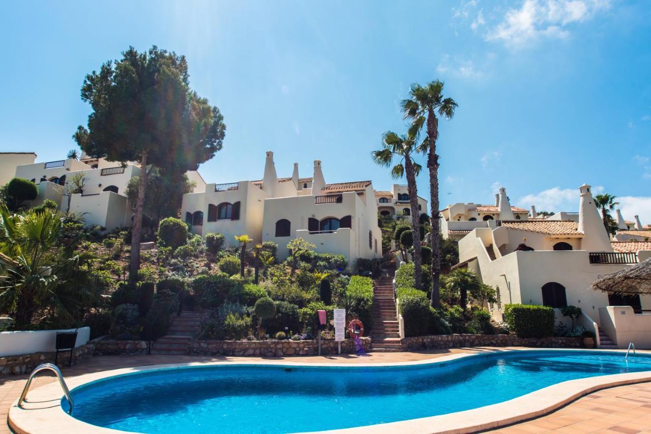 Luxurioese Und Grossraeumige Villa Mit Community Pool, Sicht Auf Das Mittelmeer Sowie Dem Mar Menor, La Manga Club Atamaría Buitenkant foto