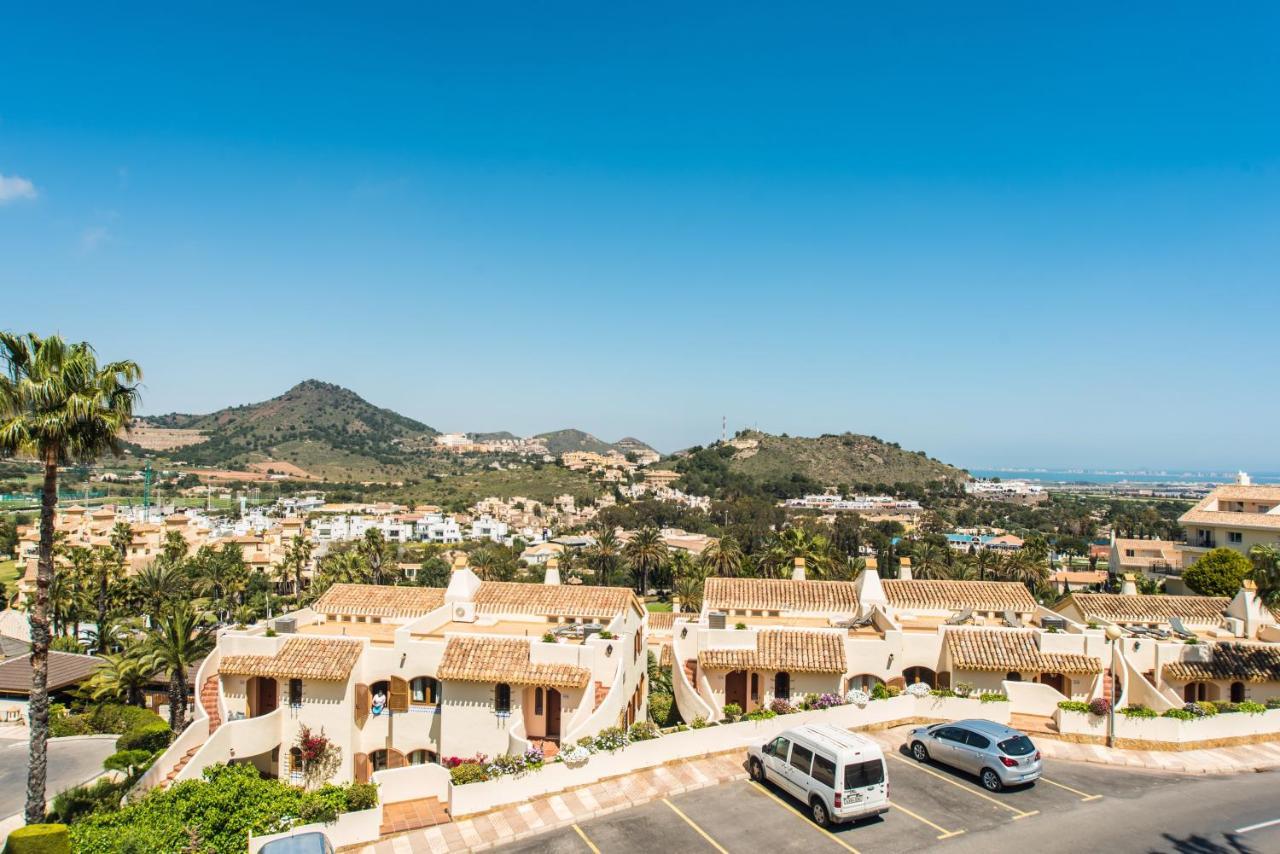 Luxurioese Und Grossraeumige Villa Mit Community Pool, Sicht Auf Das Mittelmeer Sowie Dem Mar Menor, La Manga Club Atamaría Buitenkant foto